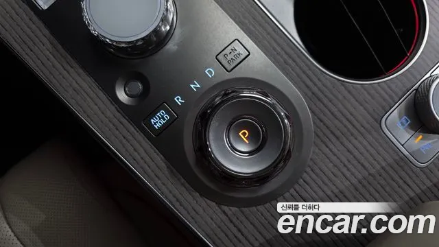 Genesis GV80 — Фото автомобиля 12