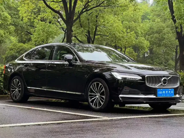 Volvo S90 — Фото автомобиля 3