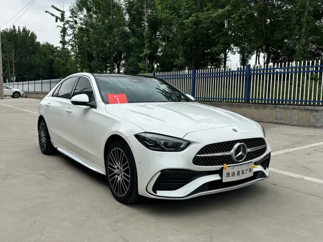 Mercedes-Benz C-Class — Фото автомобиля 3