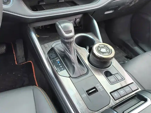 Toyota Crown Kluger — Фото автомобиля 13
