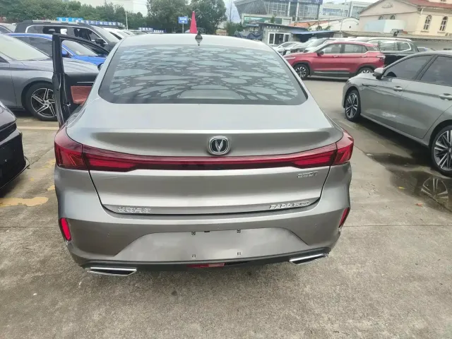 Changan Eado — Фото автомобиля 16