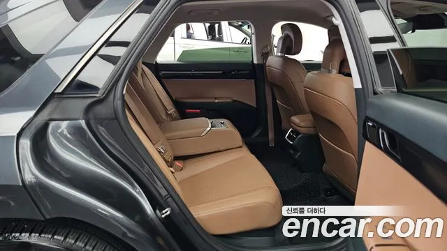 Hyundai Grandeur GN7 — Фото автомобиля 18