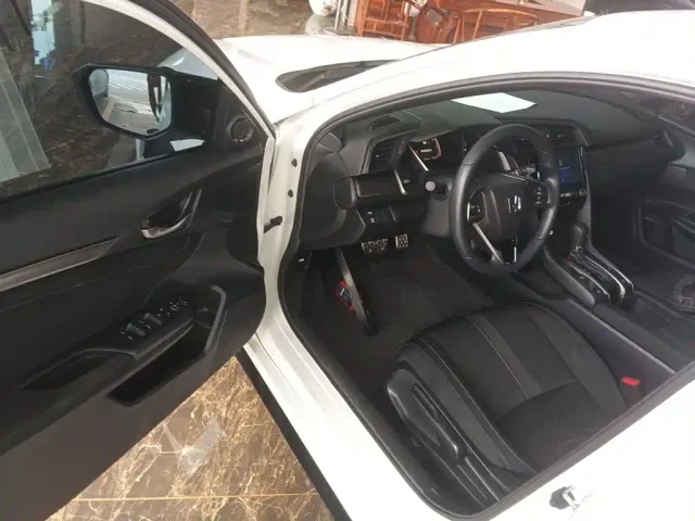 Honda Civic — Фото автомобиля 11