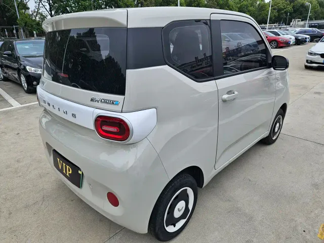 Wuling Hongguang Mini EV — Фото автомобиля 10