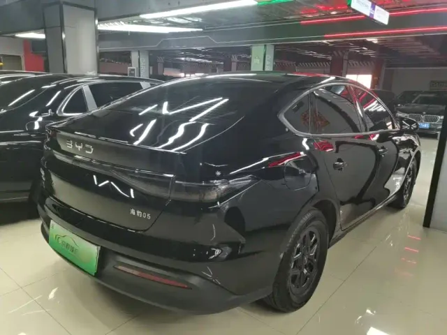 BYD Seal 05 DM-i — Фото автомобиля 6