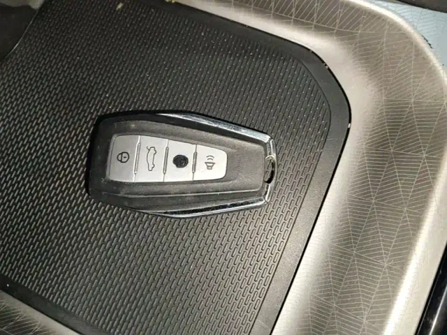 Geely Emgrand — Фото автомобиля 8