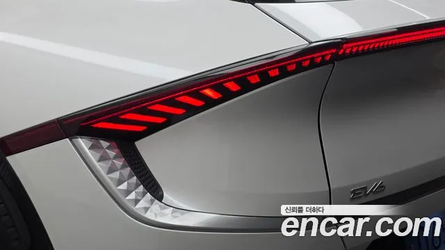 Kia EV6 — Фото автомобиля 8