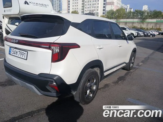 Kia Seltos — Фото автомобиля 3