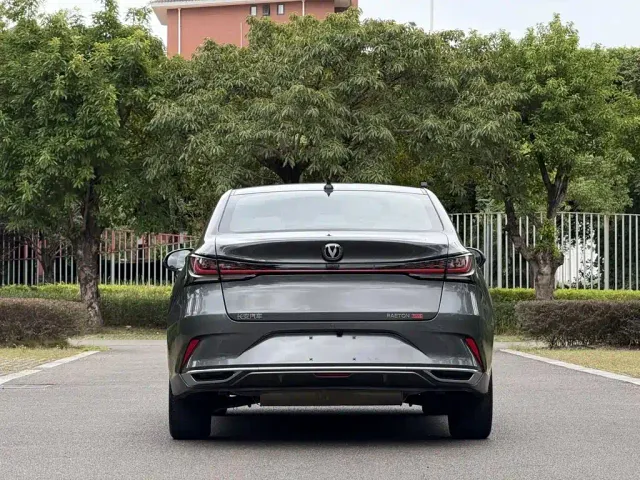 Changan Raeton Plus — Фото автомобиля 5