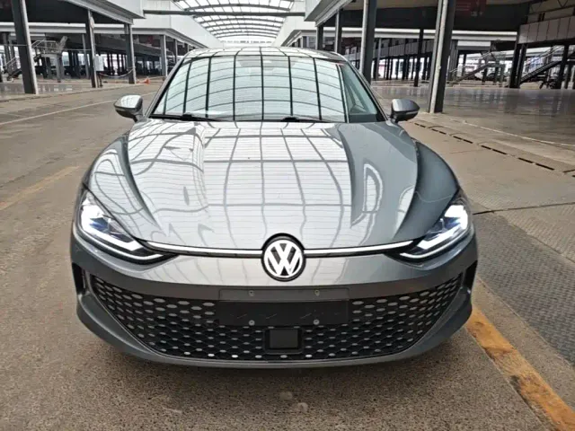 Volkswagen Lamando — Фото автомобиля 2
