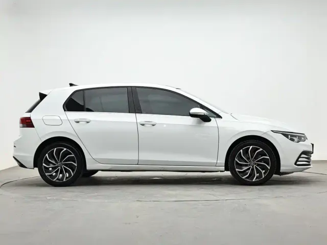 Volkswagen Golf — Фото автомобиля 5