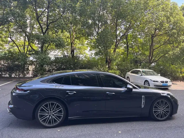 Porsche Panamera — Фото автомобиля 8