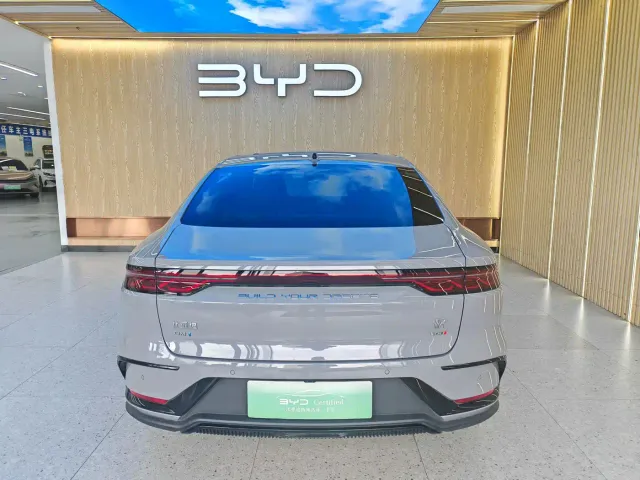 BYD Han — Фото автомобиля 13