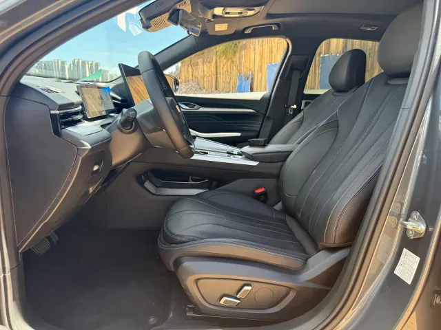 Geely Xingrui — Фото автомобиля 4