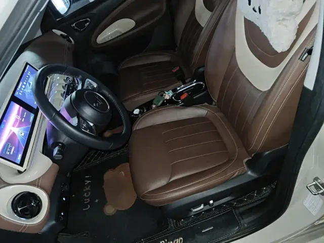 Wuling Bingo — Фото автомобиля 14