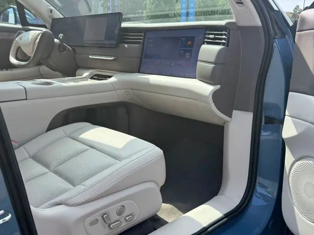 IM Motors LS6 — Фото автомобиля 5