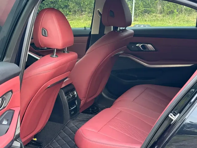 BMW 3 Series — Фото автомобиля 8