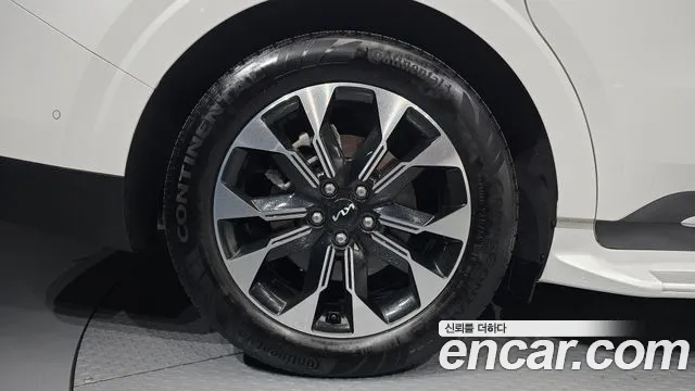 Kia Carnival 4th Gen — Фото автомобиля 5