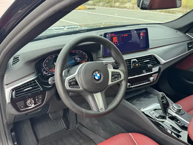 BMW 5 Series — Фото автомобиля 15