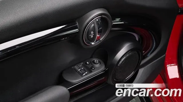 Mini Cooper — Фото автомобиля 16