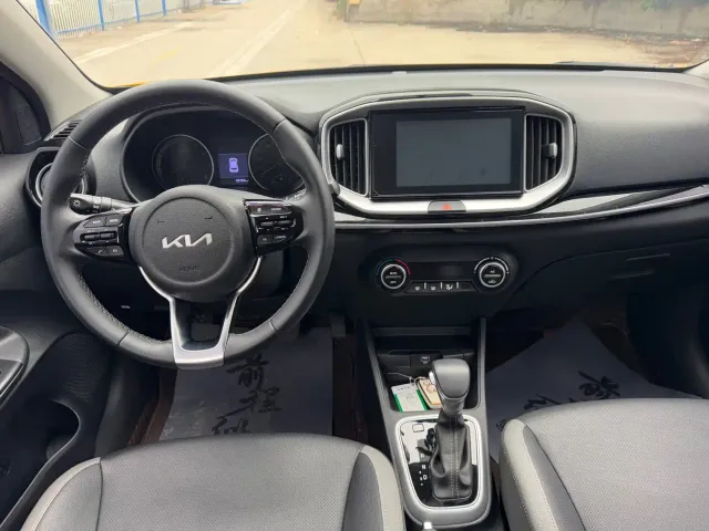Kia KX1 — Фото автомобиля 5