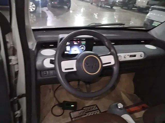 Wuling Hongguang Mini EV — Фото автомобиля 10