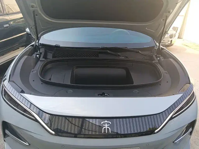 BYD Song L EV — Фото автомобиля 19