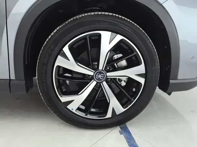 BYD Song Pro New Energy 2025 2nd Generation Smart Driving Edition DM-i 115KM Excellence Type — Фото автомобиля 6
