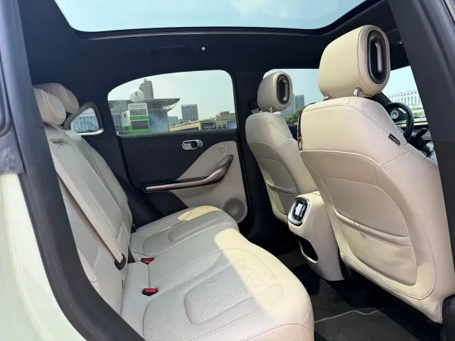 smart smart Elf #1 2022 Premium Edition — Фото автомобиля 11