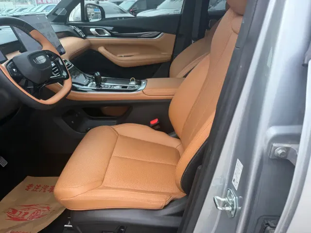 Geely Boyue L — Фото автомобиля 7