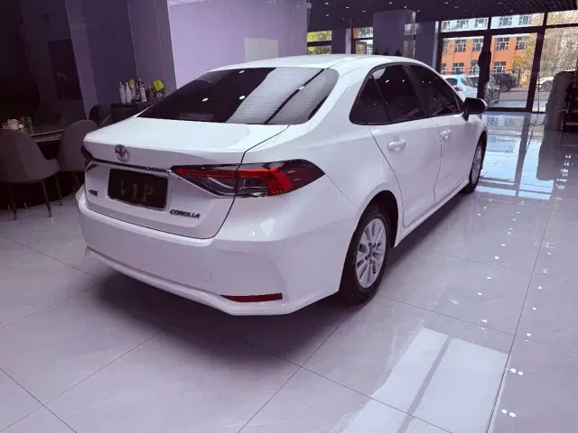Toyota Corolla — Фото автомобиля 4