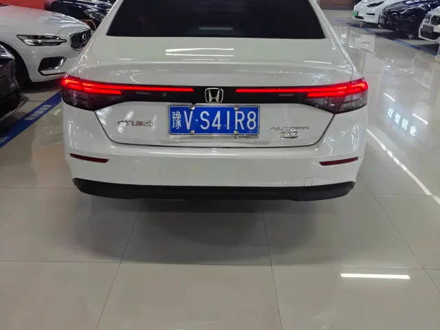 Honda Accord — Фото автомобиля 8