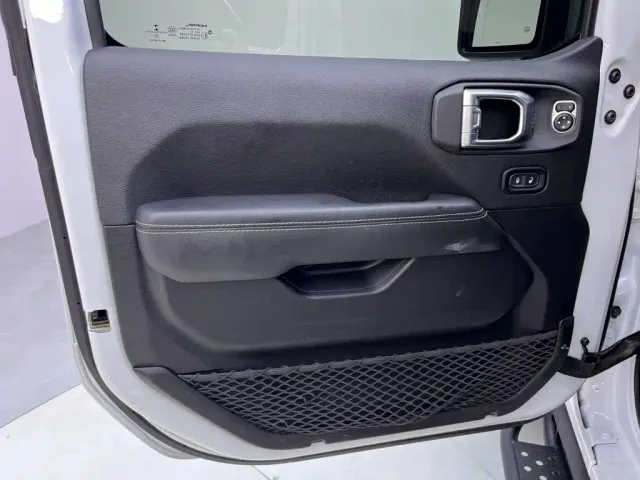 Jeep Wrangler 4xe — Фото автомобиля 15