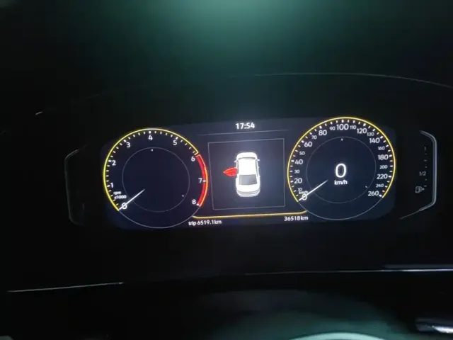 Volkswagen Passat — Фото автомобиля 15