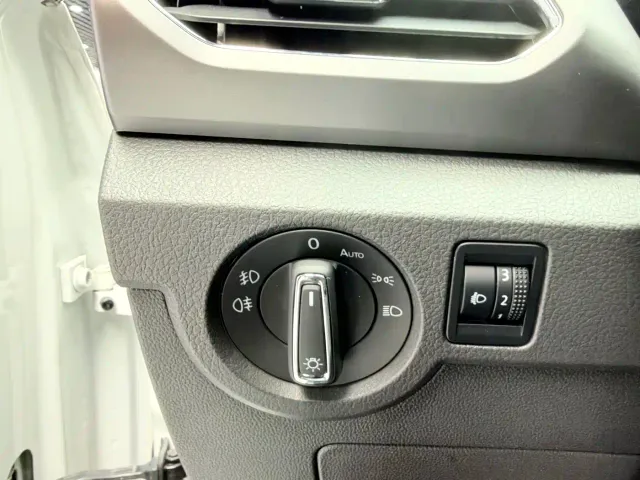 Volkswagen T-Cross — Фото автомобиля 10