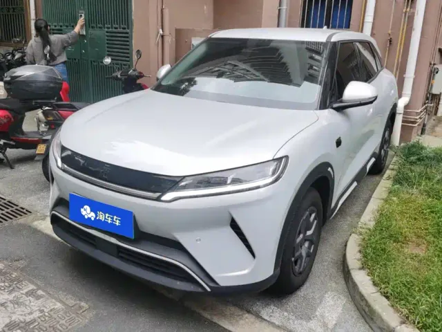 Фотография автомобиля — BYD Yuan UP