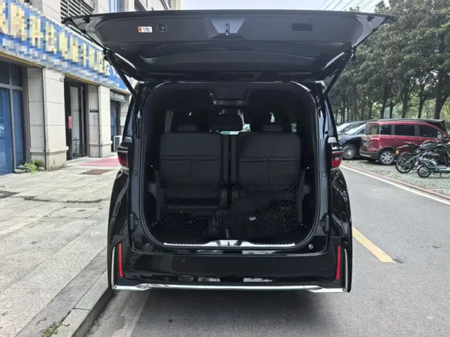 Toyota Vellfire — Фото автомобиля 3