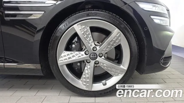 Genesis G80 RG3 — Фото автомобиля 6