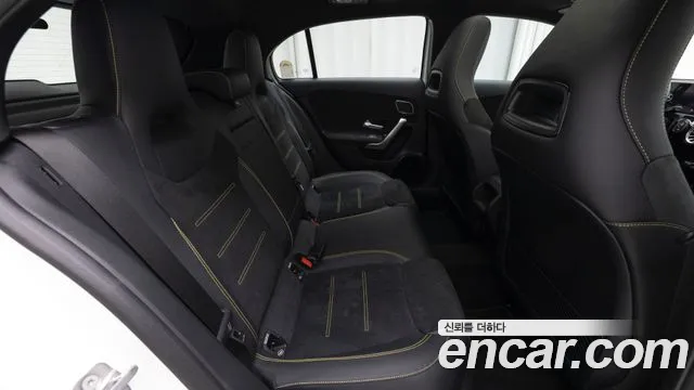 Mercedes-Benz A-Class W177 — Фото автомобиля 10