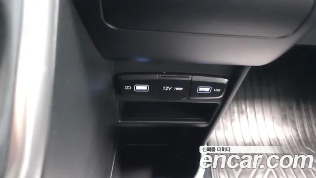 Hyundai Staria — Фото автомобиля 24