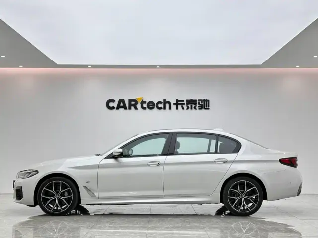 BMW 5 Series — Фото автомобиля 2
