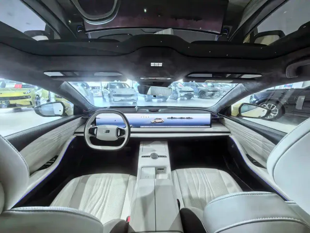 Geely Galaxy E8 — Фото автомобиля 9