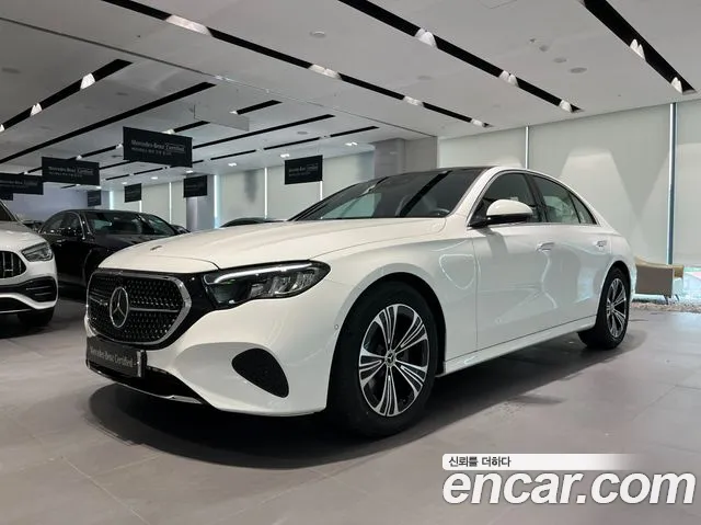Фотография автомобиля — Mercedes-Benz E-Class W214