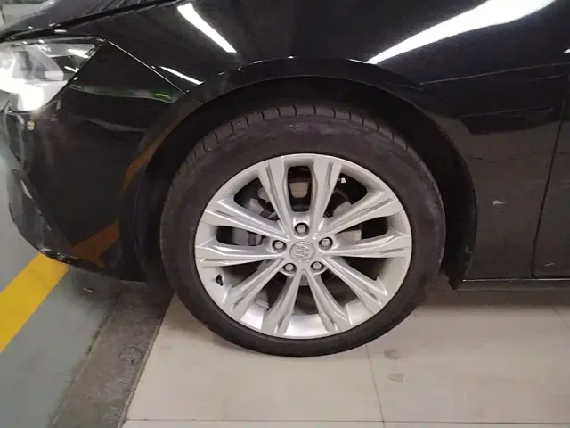 Buick Regal — Фото автомобиля 22