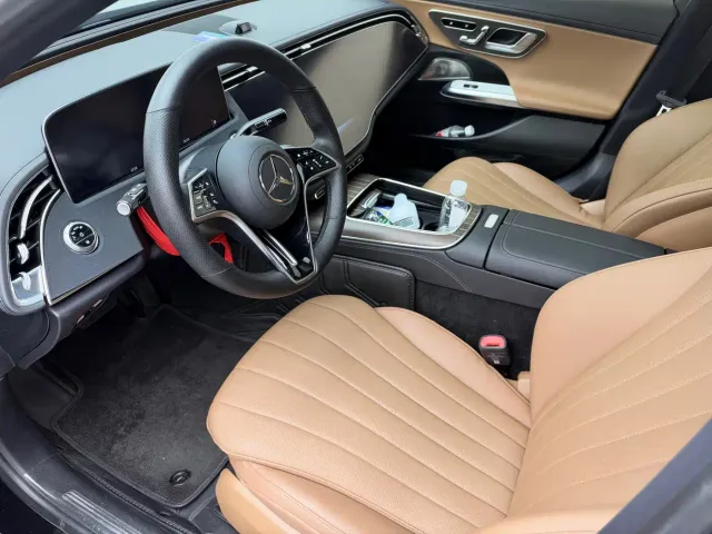 Mercedes-Benz E-Class — Фото автомобиля 4