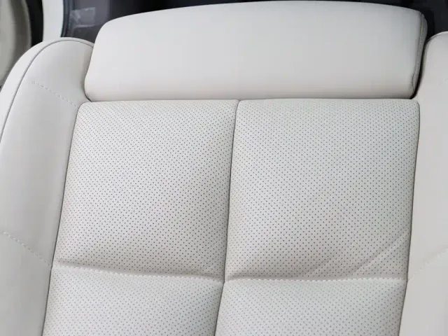 IM Motors LS6 — Фото автомобиля 15