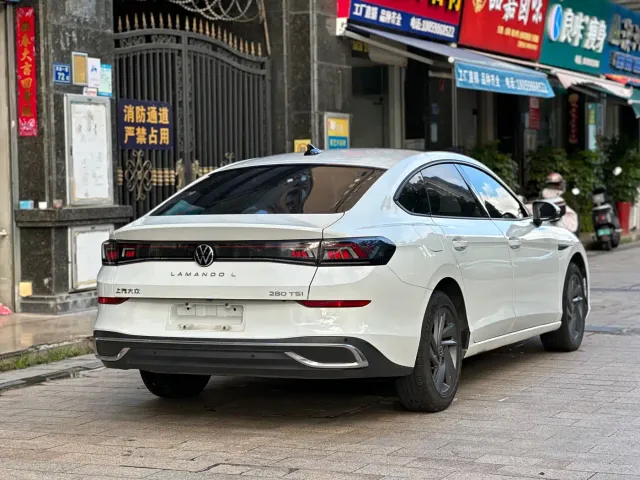Volkswagen Lamando — Фото автомобиля 5