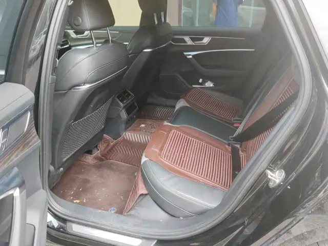 Audi A6L — Фото автомобиля 11