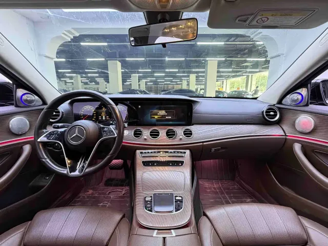 Mercedes-Benz E-Class — Фото автомобиля 9