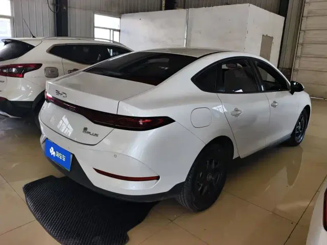 BYD Qin PLUS — Фото автомобиля 3